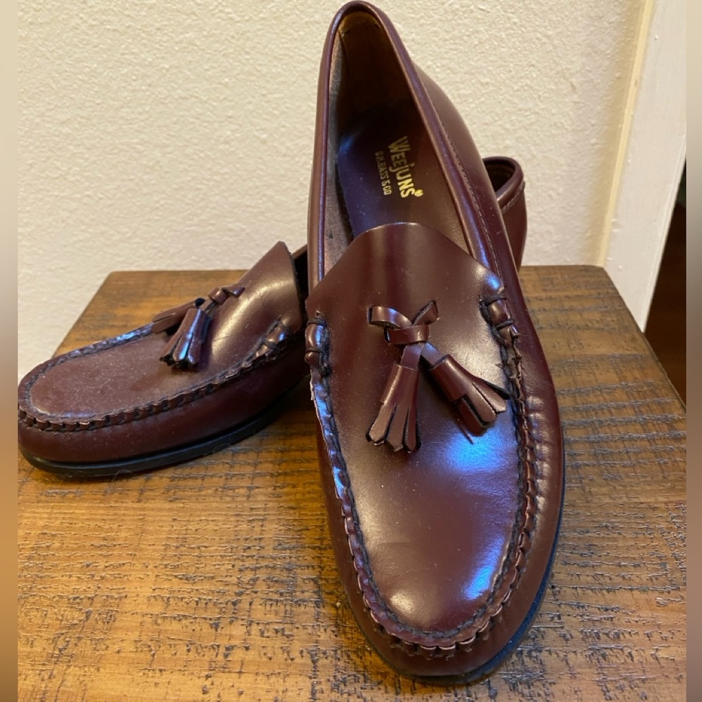 Bass Weejuns with tassel, size 8 AAA.